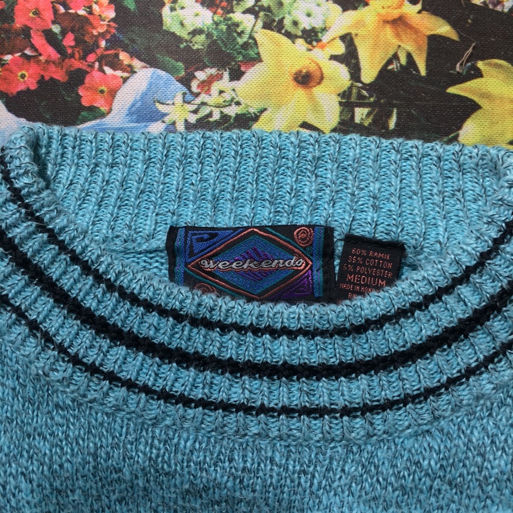 Weekends Sweater - Picture 3 of 3